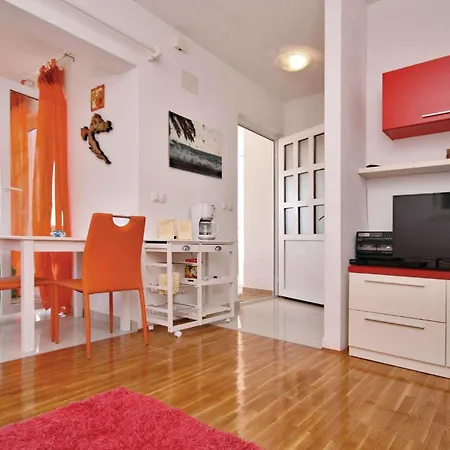 Lovely In With Kitchen