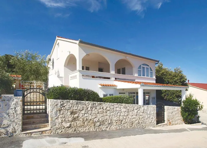 26 With Game * Rogoznica (Sibenik-Knin)