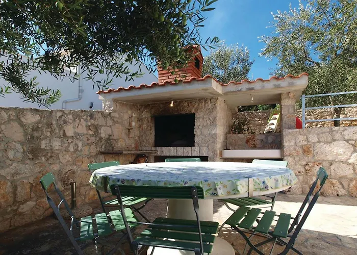 26 With Game * Rogoznica (Sibenik-Knin)